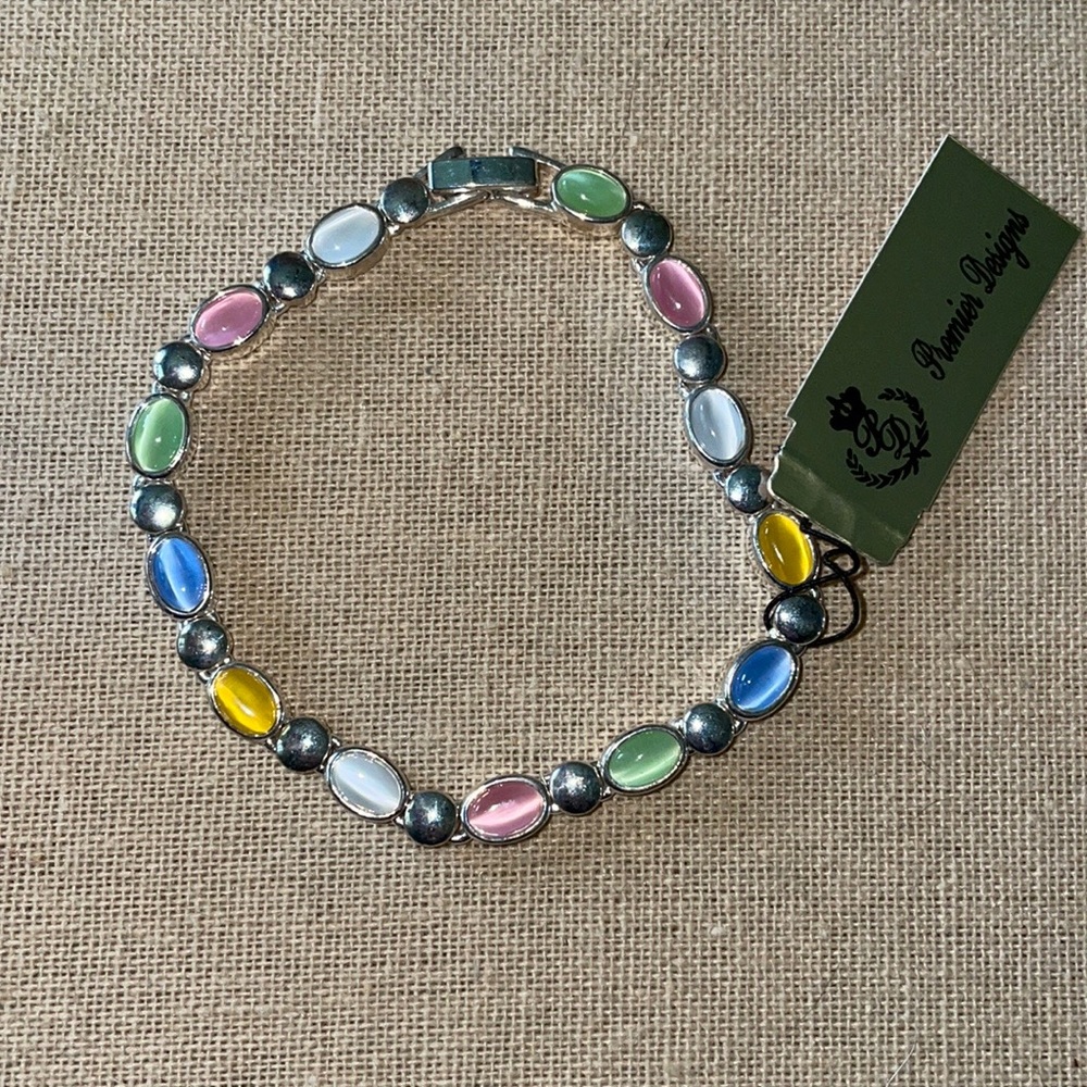 Premier Design Women's Bracelet